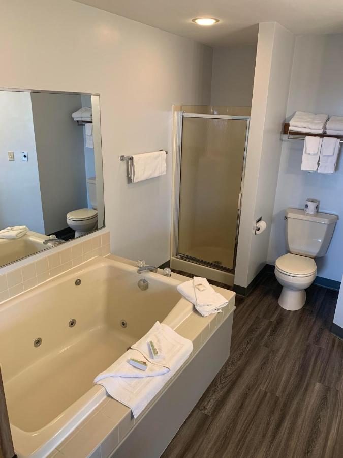 Cherry Hills Golf & Lodge Sturgeon Bay Ngoại thất bức ảnh